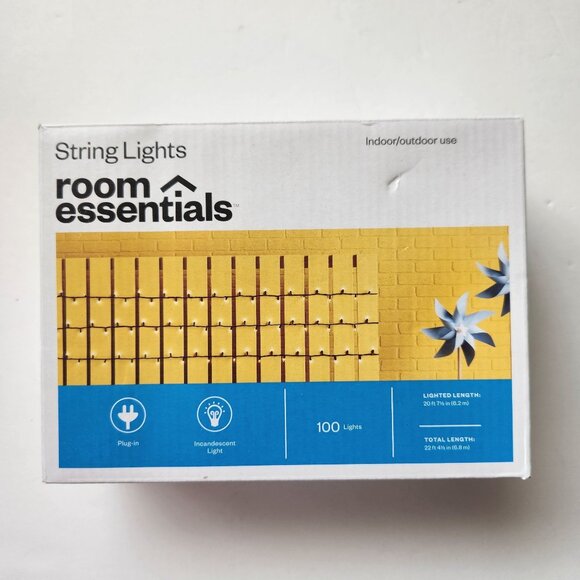 Room Essentials Indoor/Outdoor String Lights 100 Count Plug-In Incandescent Bulb - Picture 1 of 4